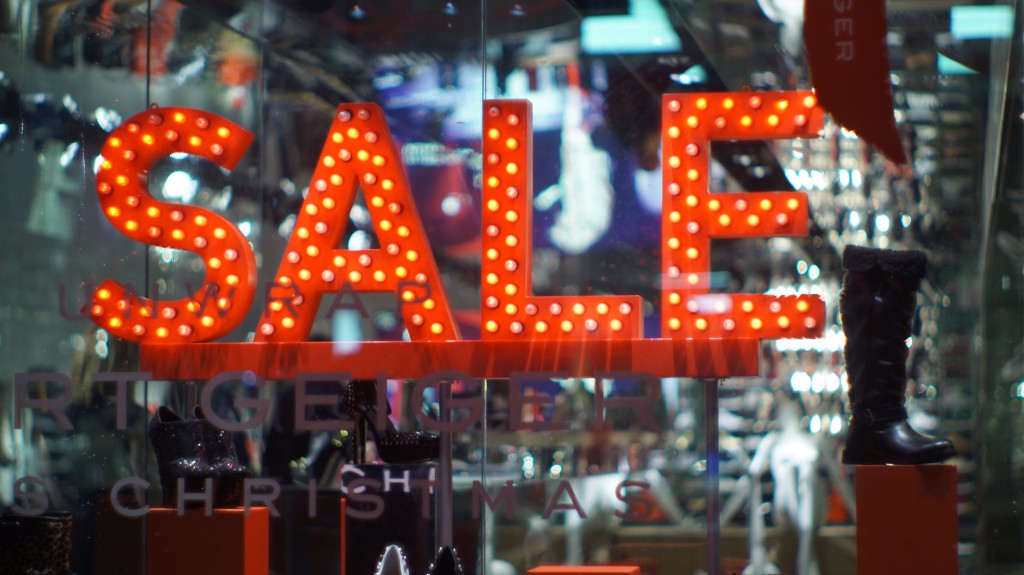 red sale sign